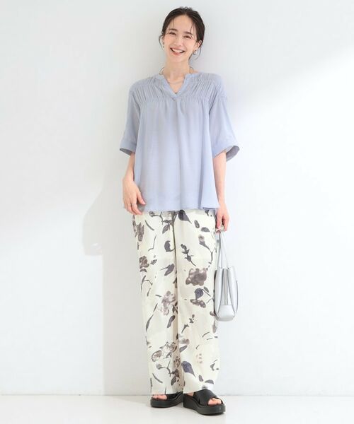 SHOO・LA・RUE / シューラルー シャツ・ブラウス | 【ひんやり/UV/2WAYスリーブ】インせず着られる シャーリングスキッパーブラウス | 詳細19