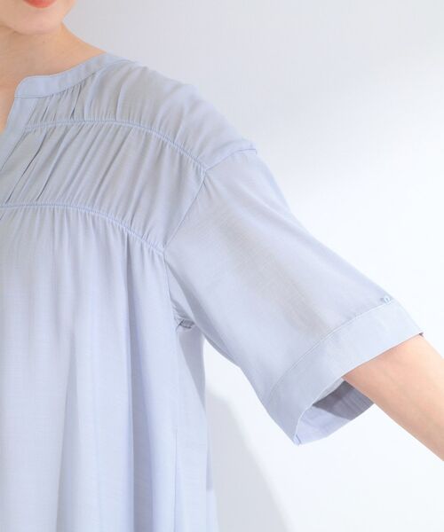 SHOO・LA・RUE / シューラルー シャツ・ブラウス | 【ひんやり/UV/2WAYスリーブ】インせず着られる シャーリングスキッパーブラウス | 詳細26