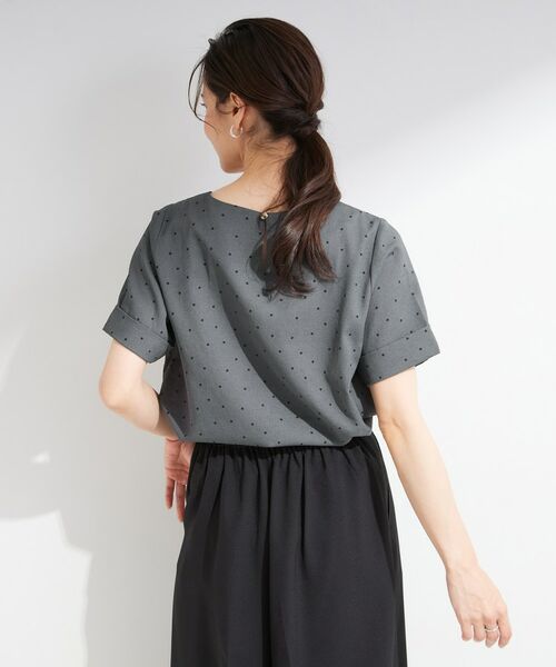 SHOO・LA・RUE / シューラルー シャツ・ブラウス | 【通気性】メタルバーがアクセント ドット柄タックブラウス | 詳細6