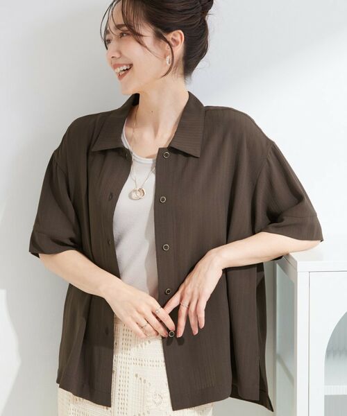 SHOO・LA・RUE / シューラルー シャツ・ブラウス | 【ひんやり/S-LL】さらり快適 洗濯後しわになりにくい とろみストライプシャツ(ブラウン(044))