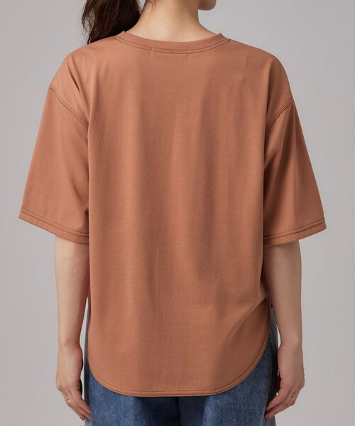 SHOO・LA・RUE / シューラルー カットソー | 【体型カバー】インせず着られる 配色ステッチロゴTシャツ | 詳細15