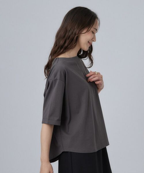 SHOO・LA・RUE / シューラルー カットソー | 【ひんやり/体型カバー】首元すっきり ゆるバックギャザーTシャツ | 詳細2