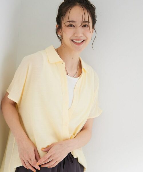 SHOO・LA・RUE / シューラルー シャツ・ブラウス | 【ひんやり/UV】ほんのりシアーで上品な バックギャザーブラウス（イエロー(031)）