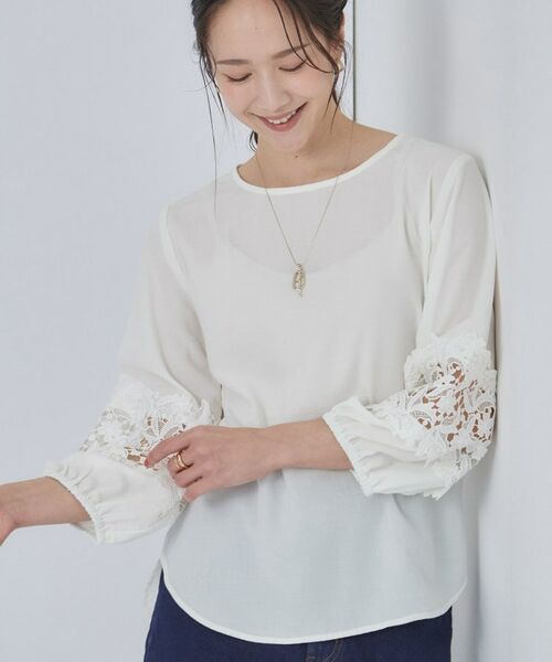 SHOO・LA・RUE / シューラルー シャツ・ブラウス | 【洗濯後しわになりにくい】モチーフレース切り替え袖デザインブラウス(オフホワイト(003))