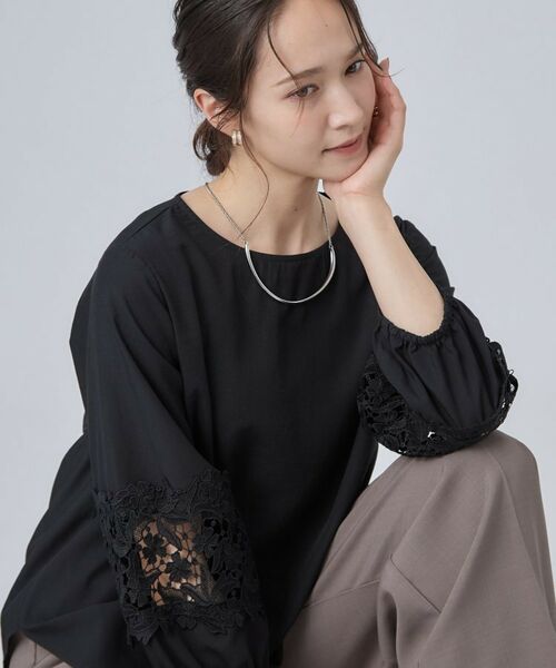 SHOO・LA・RUE / シューラルー シャツ・ブラウス | 【洗濯後しわになりにくい】モチーフレース切り替え袖デザインブラウス(ブラック(019))