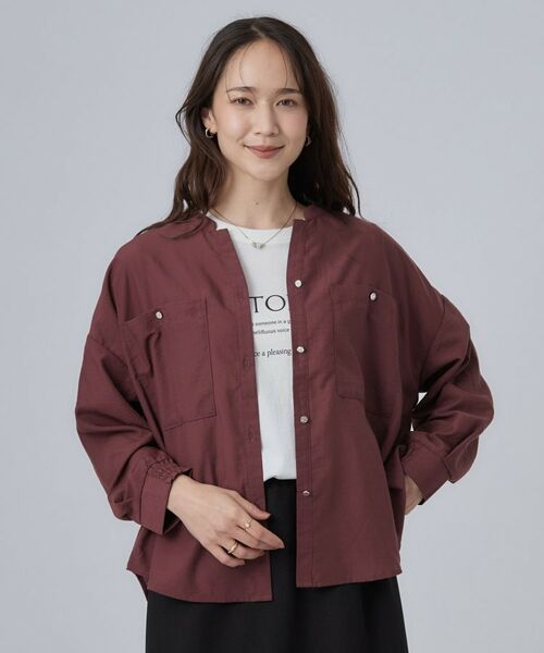 SHOO・LA・RUE / シューラルー シャツ・ブラウス | 【洗濯後しわになりにくい/S-LL】キーネック金ボタンポケットシャツ | 詳細13
