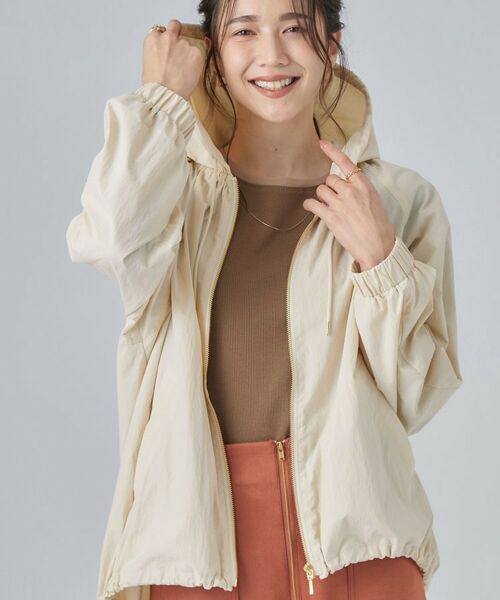SHOO・LA・RUE / シューラルー レザーブルゾン・ジャケット | 【S-LL/撥水】ゴールドパーツで女性らしく ギャザーブルゾン（アイボリー(004)）