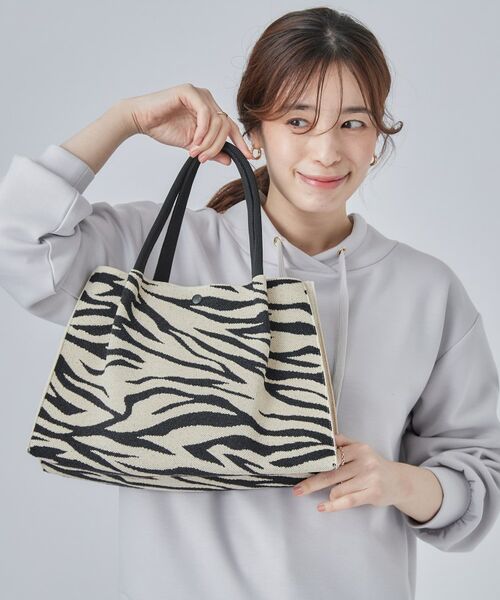 SHOO・LA・RUE / シューラルー トートバッグ | 2WAYボックスニットトートバッグ（ブラック(119)）