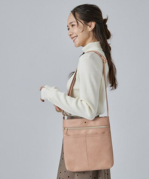 SHOO・LA・RUE / シューラルー ショルダーバッグ | ボディフィットあおりショルダーバッグ | 詳細5