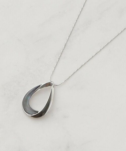 SHOO・LA・RUE / シューラルー ネックレス・ペンダント・チョーカー | シェルエポオープンドロップネックレス（チャコールグレー(014)）