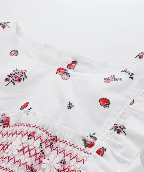 SLAP SLIP / スラップ スリップ ミニ丈・ひざ丈ワンピース | 【お揃い】デニムチェックイチゴ×お花プリントスモッキングワンピース(80~130cm) | 詳細3