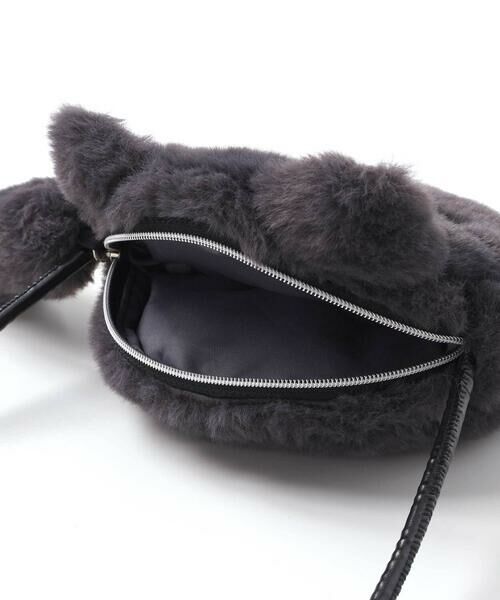 SLAP SLIP / スラップ スリップ ショルダーバッグ | クマネコウサギアニマルしっぽ風チャーム付きポシェット | 詳細9