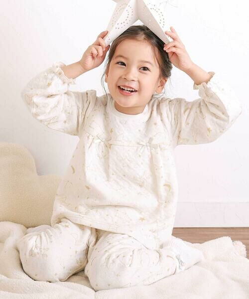 SLAP SLIP/スラップ スリップ 【スララク/腹巻き一体型】みんな快眠!長袖みんみんキルティングパジャマ 上下セット(80~130cm) オフホワイト×キラキラ星座 80cm