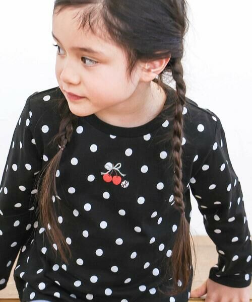 SLAP SLIP / スラップ スリップ Tシャツ | 【スララク/防汚加工/オーガニックコットン】ときめきデザイン女の子長袖Tシャツ(80~130cm)（ブラックドット×チェリー刺しゅう）