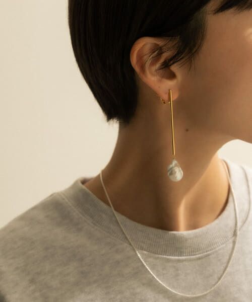 SMELLY / スメリー ピアス・イヤリング | so’　baroque pearl bar earring | 詳細5