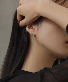so’　long bar earring