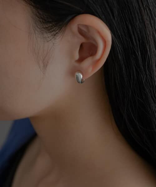 Are Your Earring Backs Causing Pain and Redness? - Blomdahl USA