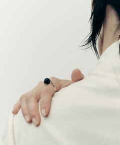 so’　onyx sphere ring