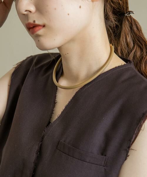 SMELLY / スメリー ネックレス・ペンダント・チョーカー | エコレザーチョーカー（ベージュ）