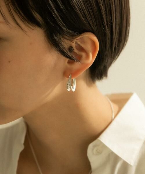 SMELLY / スメリー ピアス・イヤリング | SMELLY so’　curve earring | 詳細1