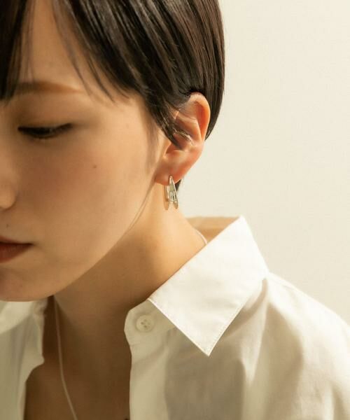 SMELLY / スメリー ピアス・イヤリング | SMELLY so’　curve earring | 詳細2