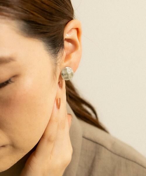 SMELLY / スメリー ピアス・イヤリング | SMELLY so’　nuance circle earring | 詳細1