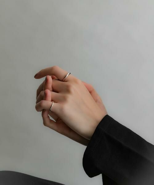 SMELLY / スメリー リング | SMELLY so’　overlap curve ring | 詳細1