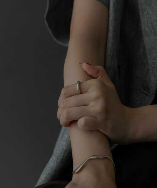 SMELLY / スメリー リング | SMELLY so’　overlap curve ring | 詳細10