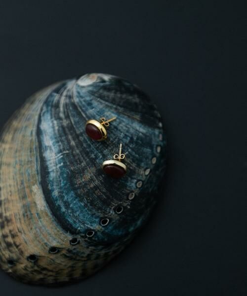 SMELLY / スメリー ピアス・イヤリング | SMELLY so’　carnelian oval pierce | 詳細1