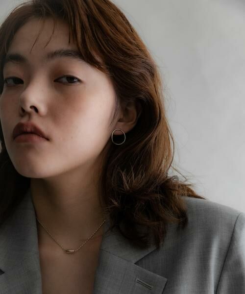 SMELLY / スメリー ピアス・イヤリング | SMELLY so’　curved circle pierce | 詳細3