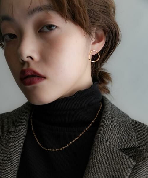 SMELLY / スメリー ピアス・イヤリング | SMELLY so’　curved circle pierce | 詳細1