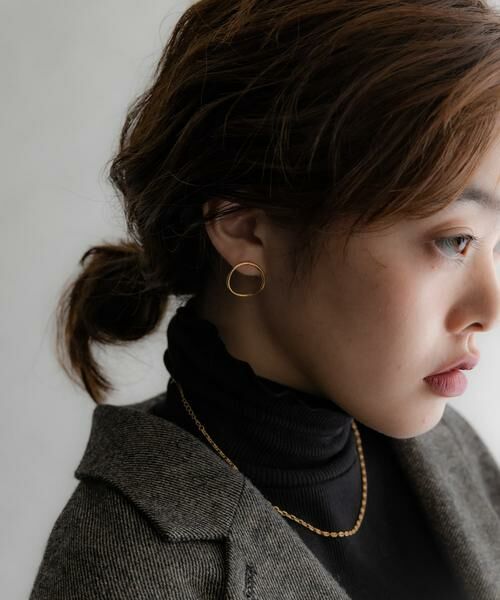 SMELLY / スメリー ピアス・イヤリング | SMELLY so’　curved circle pierce | 詳細2