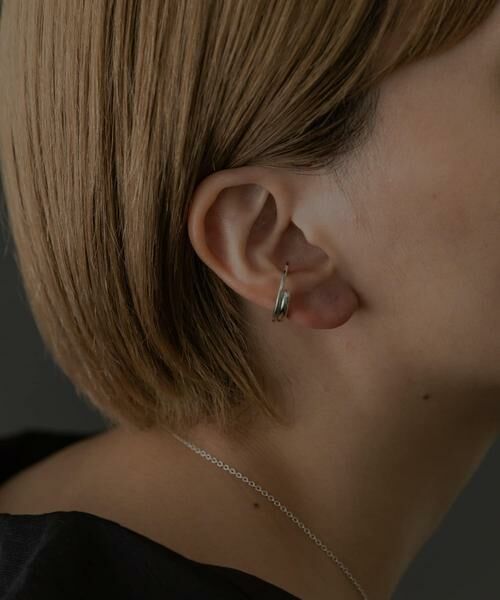 SMELLY / スメリー ピアス・イヤリング | SMELLY so’　overlap circle earcuff | 詳細2