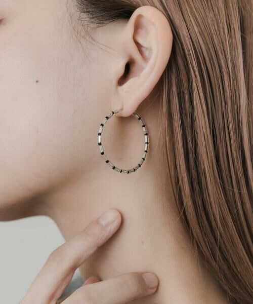 SMELLY / スメリー ピアス・イヤリング | ビーズフープピアス | 詳細2