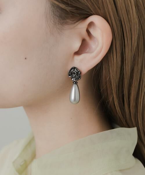 SMELLY / スメリー ピアス・イヤリング | フラワードロップパールピアス | 詳細1