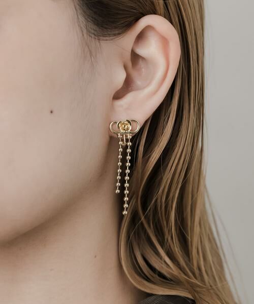 SMELLY / スメリー ピアス・イヤリング | ローズリボンボールチェーンイヤリング | 詳細2