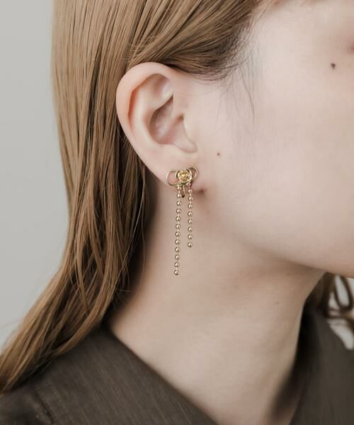 SMELLY / スメリー ピアス・イヤリング | ローズリボンボールチェーンイヤリング | 詳細4