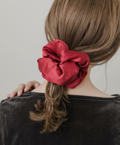 SMELLY / スメリー ヘアゴム・シュシュ | サテンボリュームビッグシュシュ | 詳細1