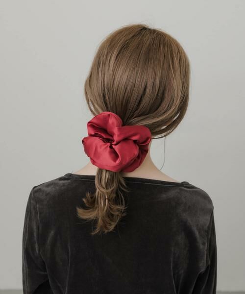 SMELLY / スメリー ヘアゴム・シュシュ | サテンボリュームビッグシュシュ | 詳細3