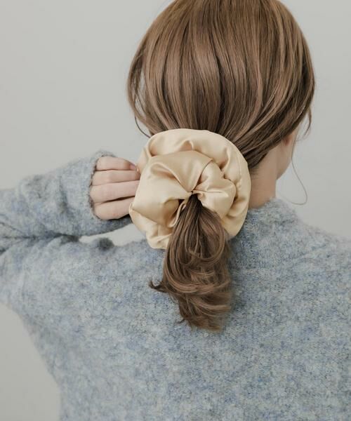 SMELLY / スメリー ヘアゴム・シュシュ | サテンボリュームビッグシュシュ | 詳細8