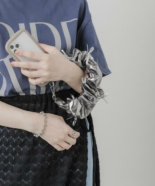 SMELLY / スメリー モバイルケース | リボンシュシュハンドルストラップ | 詳細20