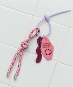 SMELLY / スメリー キーホルダー・ストラップ | カラフルチャームシリコンキーチェーン