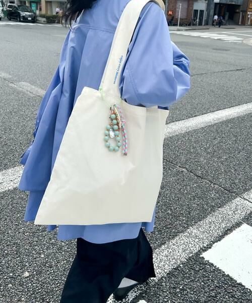 SMELLY / スメリー キーホルダー・ストラップ | カラフルチャームシリコンキーチェーン | 詳細5