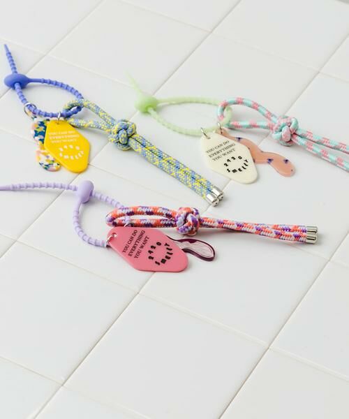 SMELLY / スメリー キーホルダー・ストラップ | カラフルチャームシリコンキーチェーン | 詳細17