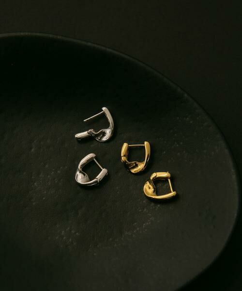 SMELLY / スメリー ピアス・イヤリング | SMELLY so’　twist pierce | 詳細2
