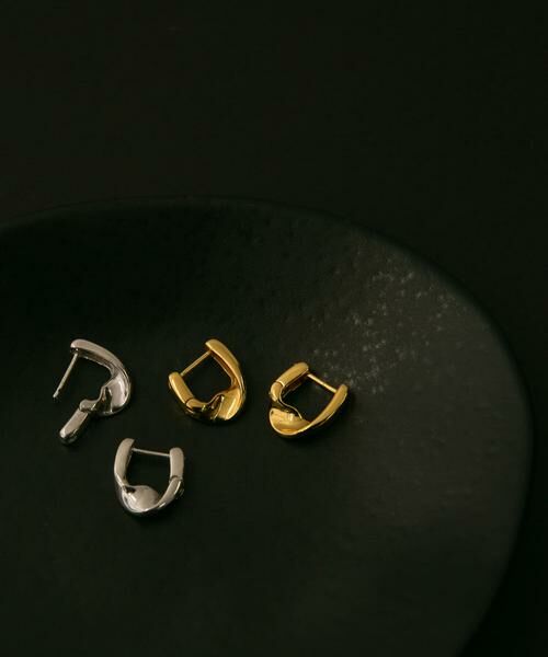 SMELLY / スメリー ピアス・イヤリング | SMELLY so’　twist pierce | 詳細4