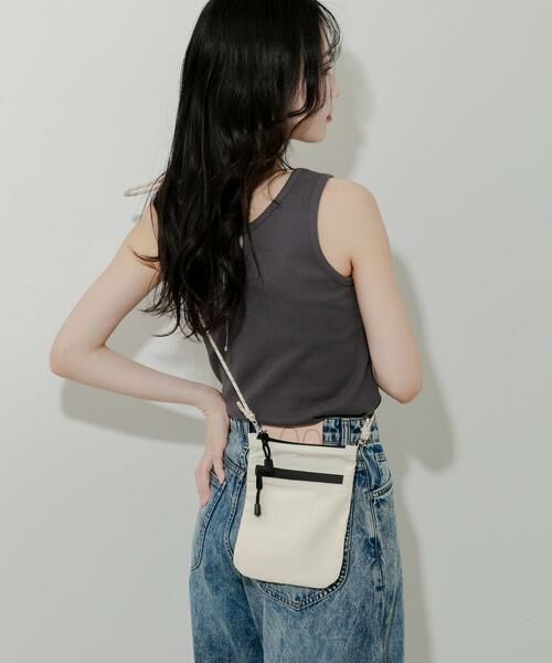 SMELLY / スメリー ショルダーバッグ | ジップミニサコッシュ | 詳細2