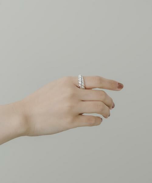 SMELLY / スメリー リング | ツイストボリュームリング | 詳細4