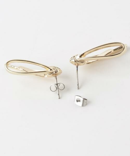 SMELLY / スメリー ピアス・イヤリング | ニュアンスメタルリボンモチーフピアス | 詳細5