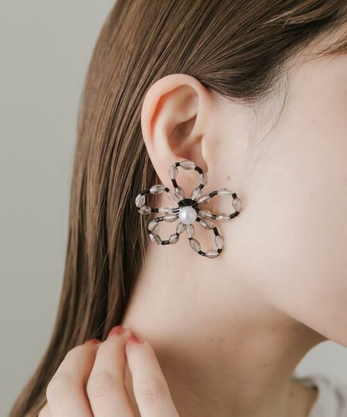 SMELLY / スメリー ピアス・イヤリング | フラワービーズピアス | 詳細3